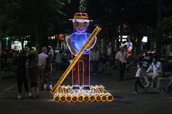 Alumbrado Navideño Belen
Palabras clave: Alumbrado Navideño Belen