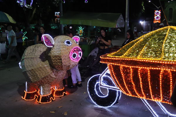 Alumbrado Navideño Cristo Rey
Palabras clave: Alumbrado Navideño Cristo Rey