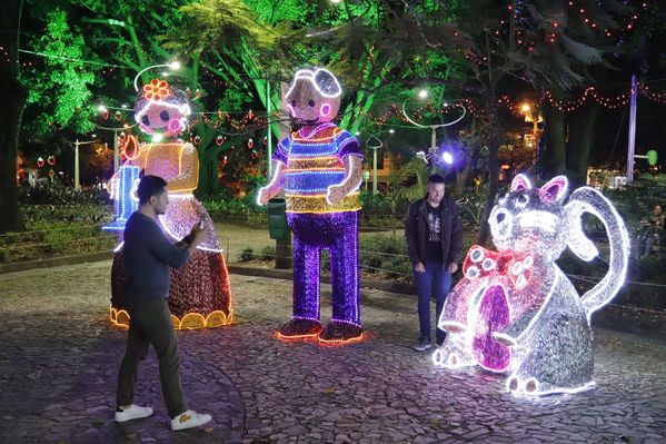 Alumbrado Navideño Laureles
Palabras clave: Alumbrado Navideño Laureles