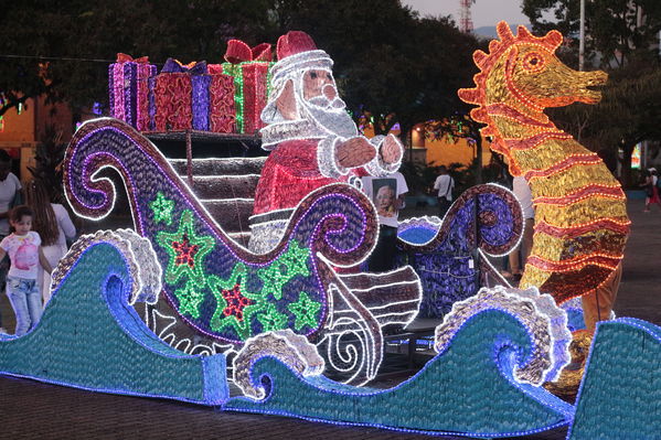 Alumbrado Navideño San Antonio
Palabras clave: Alumbrado Navideño San Antonio