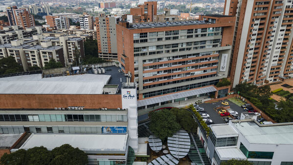 EDS Centro comercial SAO PABLO
EDS Centro comercial SAO PABLO
Fecha: 2022 Marzo 1
Para descargar esta fotografía en alta resolución, haga clic sobre la imagen hasta que la misma se despliegue en la pantalla completa; luego dé clic derecho y elija la opción "guardar imagen como". 
En caso de publicación por cualquier medio, solicitamos acompañarla del crédito: "Foto EPM"

Palabras clave: EDS Centro comercial SAO PABLO