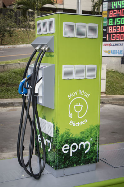 Ecoestación Estación TEXACO AUTOGAS Avenida  Vegas Envigado
Ecoestación Estación TEXACO AUTOGAS Avenida las Vegas- Envigado
Fecha: Enero 29 de 2018
Para descargar esta fotografía en alta resolución, haga clic sobre la imagen hasta que la misma se despliegue en la pantalla completa; luego dé clic derecho y elija la opción "guardar imagen como". 
En caso de publicación por cualquier medio, solicitamos acompañarla del crédito: "Foto EPM"

Palabras clave: Ecoestación Estación TEXACO AUTOGAS Avenida  Vegas Envigado