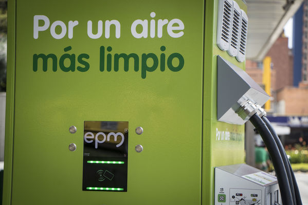Ecoestación Estación TEXACO AUTOGAS Avenida  Vegas Envigado
Ecoestación Estación TEXACO AUTOGAS Avenida las Vegas- Envigado
Fecha: Enero 29 de 2018
Para descargar esta fotografía en alta resolución, haga clic sobre la imagen hasta que la misma se despliegue en la pantalla completa; luego dé clic derecho y elija la opción "guardar imagen como". 
En caso de publicación por cualquier medio, solicitamos acompañarla del crédito: "Foto EPM"

Palabras clave: Ecoestación Estación TEXACO AUTOGAS Avenida  Vegas Envigado