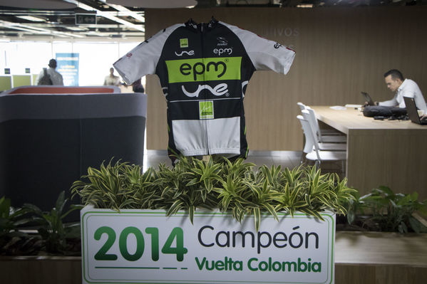Presentación Equipo Ciclismo EPM 2018
Presentación del Equipo de Ciclismo EPM 2018
Fecha: Enero 31 de 2018
Para descargar esta fotografía en alta resolución, haga clic sobre la imagen hasta que la misma se despliegue en la pantalla completa; luego dé clic derecho y elija la opción "guardar imagen como". 
En caso de publicación por cualquier medio, solicitamos acompañarla del crédito: "Foto EPM"
Palabras clave: Presentación Equipo Ciclismo EPM 2018