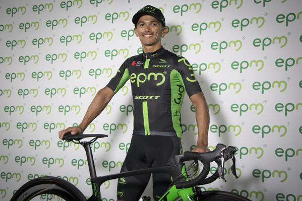 Presentación Equipo Ciclismo EPM 2018
Presentación del Equipo de Ciclismo EPM 2018
Fecha: Enero 31 de 2018
Para descargar esta fotografía en alta resolución, haga clic sobre la imagen hasta que la misma se despliegue en la pantalla completa; luego dé clic derecho y elija la opción "guardar imagen como". 
En caso de publicación por cualquier medio, solicitamos acompañarla del crédito: "Foto EPM"
Palabras clave: Presentación Equipo Ciclismo EPM 2018