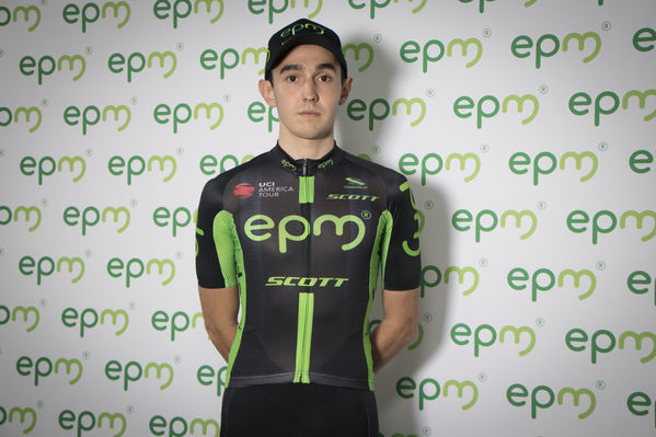 Presentación del Equipo de Ciclismo EPM 2018
Presentación del Equipo de Ciclismo EPM 2018
Fecha: Enero 31 de 2018
Para descargar esta fotografía en alta resolución, haga clic sobre la imagen hasta que la misma se despliegue en la pantalla completa; luego dé clic derecho y elija la opción "guardar imagen como". 
En caso de publicación por cualquier medio, solicitamos acompañarla del crédito: "Foto EPM"
Palabras clave: Presentación del Equipo de Ciclismo EPM 2018