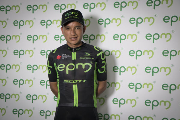 Presentación del Equipo de Ciclismo EPM 2018
Presentación del Equipo de Ciclismo EPM 2018
Fecha: Enero 31 de 2018
Para descargar esta fotografía en alta resolución, haga clic sobre la imagen hasta que la misma se despliegue en la pantalla completa; luego dé clic derecho y elija la opción "guardar imagen como". 
En caso de publicación por cualquier medio, solicitamos acompañarla del crédito: "Foto EPM"
Palabras clave: Presentación del Equipo de Ciclismo EPM 2018