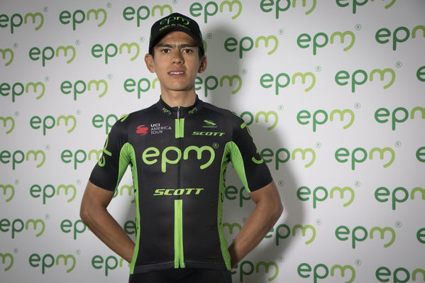 Presentación del Equipo de Ciclismo EPM 2018
Presentación del Equipo de Ciclismo EPM 2018
Fecha: Enero 31 de 2018
Para descargar esta fotografía en alta resolución, haga clic sobre la imagen hasta que la misma se despliegue en la pantalla completa; luego dé clic derecho y elija la opción "guardar imagen como". 
En caso de publicación por cualquier medio, solicitamos acompañarla del crédito: "Foto EPM"
Palabras clave: Presentación del Equipo de Ciclismo EPM 2018