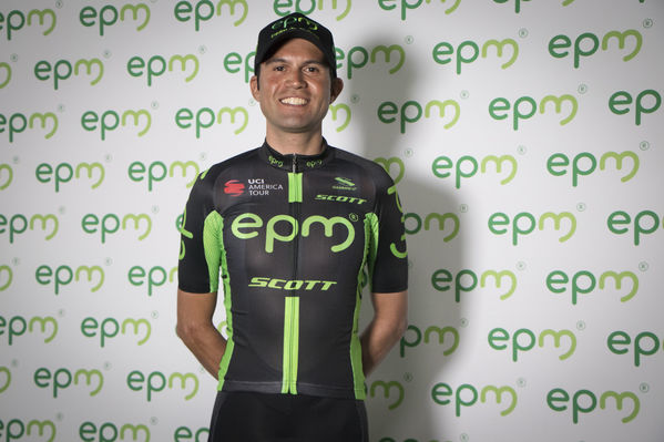 Presentación del Equipo de Ciclismo EPM 2018
Presentación del Equipo de Ciclismo EPM 2018
Fecha: Enero 31 de 2018
Para descargar esta fotografía en alta resolución, haga clic sobre la imagen hasta que la misma se despliegue en la pantalla completa; luego dé clic derecho y elija la opción "guardar imagen como". 
En caso de publicación por cualquier medio, solicitamos acompañarla del crédito: "Foto EPM"
Palabras clave: Presentación del Equipo de Ciclismo EPM 2018