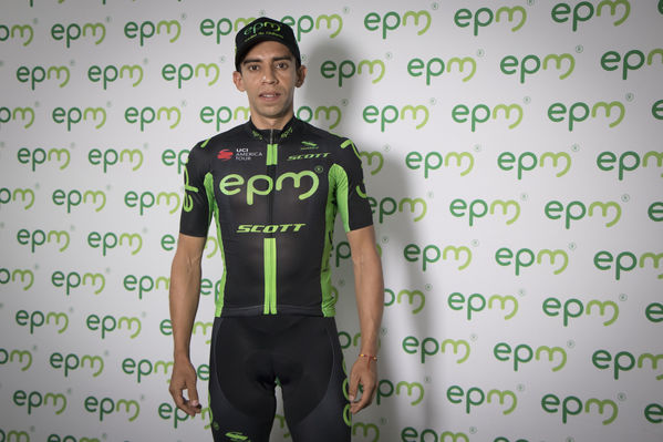 Presentación del Equipo de Ciclismo EPM 2018
Presentación del Equipo de Ciclismo EPM 2018
Fecha: Enero 31 de 2018
Para descargar esta fotografía en alta resolución, haga clic sobre la imagen hasta que la misma se despliegue en la pantalla completa; luego dé clic derecho y elija la opción "guardar imagen como". 
En caso de publicación por cualquier medio, solicitamos acompañarla del crédito: "Foto EPM"
Palabras clave: Presentación del Equipo de Ciclismo EPM 2018