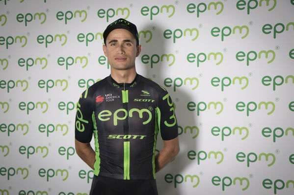 Presentación del Equipo de Ciclismo EPM 2018
Presentación del Equipo de Ciclismo EPM 2018
Fecha: Enero 31 de 2018
Para descargar esta fotografía en alta resolución, haga clic sobre la imagen hasta que la misma se despliegue en la pantalla completa; luego dé clic derecho y elija la opción "guardar imagen como". 
En caso de publicación por cualquier medio, solicitamos acompañarla del crédito: "Foto EPM"
Palabras clave: Presentación del Equipo de Ciclismo EPM 2018
