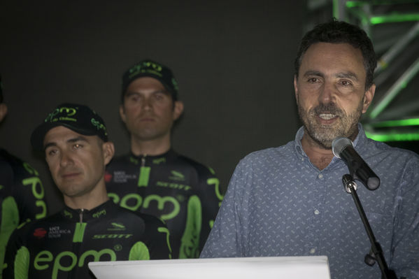 Presentación Equipo Ciclismo EPM 2018
Presentación del Equipo de Ciclismo EPM 2018
Fecha: Enero 31 de 2018
Para descargar esta fotografía en alta resolución, haga clic sobre la imagen hasta que la misma se despliegue en la pantalla completa; luego dé clic derecho y elija la opción "guardar imagen como". 
En caso de publicación por cualquier medio, solicitamos acompañarla del crédito: "Foto EPM"
Palabras clave: Presentación Equipo Ciclismo EPM 2018