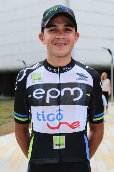 Presentación del Equipo de ciclismo EPM TigoUne 2016  
Presentación del Equipo de ciclismo EPM TigoUne 2016    
Fecha: Febrero 29 de 2016
Para descargar esta fotografía en alta resolución, haga clic sobre la imagen hasta que la misma se despliegue en la pantalla completa; luego dé clic derecho y elija la opción "guardar imagen como". 
En caso de publicación por cualquier medio, solicitamos acompañarla del crédito: "Foto EPM"
Palabras clave: Presentación Equipo ciclismo EPM TigoUne 2016  Fabio Duarte