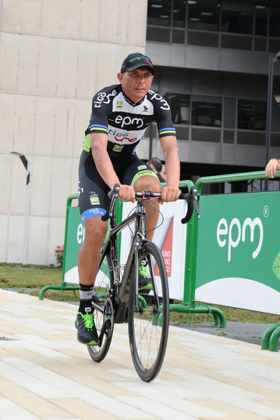 Presentación del Equipo de ciclismo EPM TigoUne 2016 
Presentación del Equipo de ciclismo EPM TigoUne 2016    
Fecha: Febrero 29 de 2016
Para descargar esta fotografía en alta resolución, haga clic sobre la imagen hasta que la misma se despliegue en la pantalla completa; luego dé clic derecho y elija la opción "guardar imagen como". 
En caso de publicación por cualquier medio, solicitamos acompañarla del crédito: "Foto EPM"
Palabras clave: Presentación Equipo ciclismo EPM TigoUne 2016
