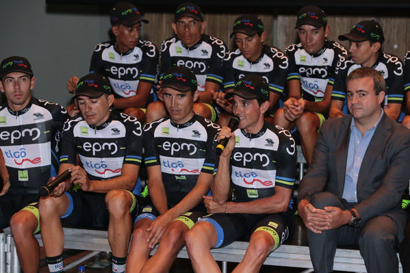 Presentación del Equipo de ciclismo EPM TigoUne 2016
Presentación del Equipo de ciclismo EPM TigoUne 2016    
Fecha: Febrero 29 de 2016
Para descargar esta fotografía en alta resolución, haga clic sobre la imagen hasta que la misma se despliegue en la pantalla completa; luego dé clic derecho y elija la opción "guardar imagen como". 
En caso de publicación por cualquier medio, solicitamos acompañarla del crédito: "Foto EPM"
Palabras clave: Presentación Equipo ciclismo EPM TigoUne 2016