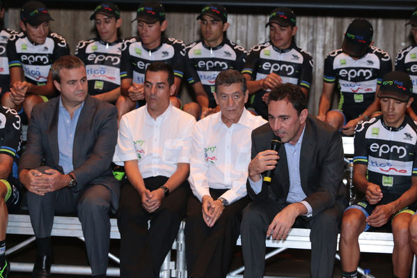 Presentación del Equipo de ciclismo EPM TigoUne 2016
Presentación del Equipo de ciclismo EPM TigoUne 2016    
Fecha: Febrero 29 de 2016
Para descargar esta fotografía en alta resolución, haga clic sobre la imagen hasta que la misma se despliegue en la pantalla completa; luego dé clic derecho y elija la opción "guardar imagen como". 
En caso de publicación por cualquier medio, solicitamos acompañarla del crédito: "Foto EPM"
Palabras clave: Presentación Equipo ciclismo EPM TigoUne 2016