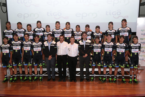 Presentación del Equipo de ciclismo EPM TigoUne 2016
Presentación del Equipo de ciclismo EPM TigoUne 2016    
Fecha: Febrero 29 de 2016
Para descargar esta fotografía en alta resolución, haga clic sobre la imagen hasta que la misma se despliegue en la pantalla completa; luego dé clic derecho y elija la opción "guardar imagen como". 
En caso de publicación por cualquier medio, solicitamos acompañarla del crédito: "Foto EPM"
Palabras clave: Presentación Equipo ciclismo EPM TigoUne 2016