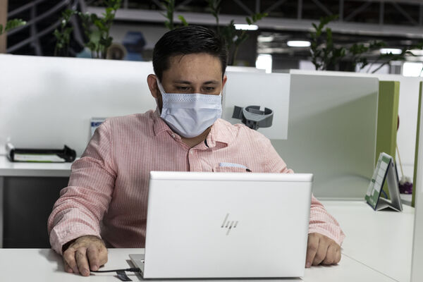 Oferta laboral EPM personas discapacidad 
Oferta laboral EPM personas en discapacidad. 
Fecha: Febrero 19 2020.
Para descargar esta fotografía en alta resolución, haga clic sobre la imagen hasta que la misma se despliegue en la pantalla completa; luego dé clic derecho y elija la opción "guardar imagen como". 
En caso de publicación por cualquier medio, solicitamos acompañarla del crédito: "Foto EPM"
Palabras clave: Oferta laboral EPM personas discapacidad
