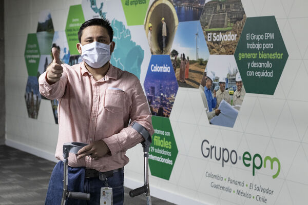 Oferta laboral EPM personas discapacidad 
Oferta laboral EPM personas en discapacidad. 
Fecha: Febrero 19 2020.
Para descargar esta fotografía en alta resolución, haga clic sobre la imagen hasta que la misma se despliegue en la pantalla completa; luego dé clic derecho y elija la opción "guardar imagen como". 
En caso de publicación por cualquier medio, solicitamos acompañarla del crédito: "Foto EPM"
Palabras clave: Oferta laboral EPM personas discapacidad