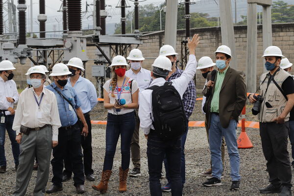 Sistema controlado conducción Energía 
Sistema controlado conducción Energía.
Fecha: Febrero 26 2021.
Para descargar esta fotografía en alta resolución, haga clic sobre la imagen hasta que la misma se despliegue en la pantalla completa; luego dé clic derecho y elija la opción "guardar imagen como". 
En caso de publicación por cualquier medio, solicitamos acompañarla del crédito: "Foto EPM"
Palabras clave: Sistema controlado conducción Energía