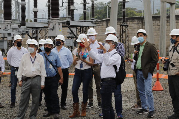 Sistema controlado conducción Energía 
Sistema controlado conducción Energía.
Fecha: Febrero 26 2021.
Para descargar esta fotografía en alta resolución, haga clic sobre la imagen hasta que la misma se despliegue en la pantalla completa; luego dé clic derecho y elija la opción "guardar imagen como". 
En caso de publicación por cualquier medio, solicitamos acompañarla del crédito: "Foto EPM"
Palabras clave: Sistema controlado conducción Energía