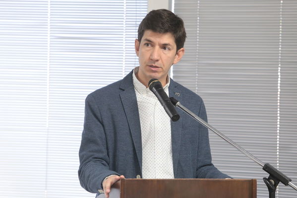 Rueda de prensa - Solución Integral Solar
Rueda de prensa - Solución Integral Solar
Fecha: Julio 10 de 2019. 
Para descargar esta fotografía en alta resolución, haga clic sobre la imagen hasta que la misma se despliegue en la pantalla completa; luego dé clic derecho y elija la opción "guardar imagen como". 
En caso de publicación por cualquier medio, solicitamos acompañarla del crédito: "Foto EPM"
Palabras clave: Rueda de prensa - Solución Integral Solar