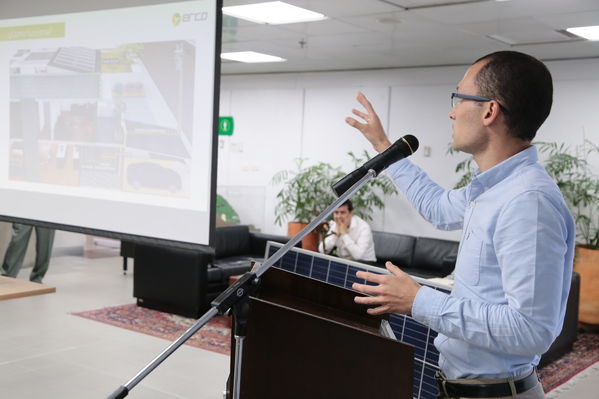Rueda de prensa - Solución Integral Solar
Rueda de prensa - Solución Integral Solar
Fecha: Julio 10 de 2019. 
Para descargar esta fotografía en alta resolución, haga clic sobre la imagen hasta que la misma se despliegue en la pantalla completa; luego dé clic derecho y elija la opción "guardar imagen como". 
En caso de publicación por cualquier medio, solicitamos acompañarla del crédito: "Foto EPM"
Palabras clave: Rueda de prensa - Solución Integral Solar