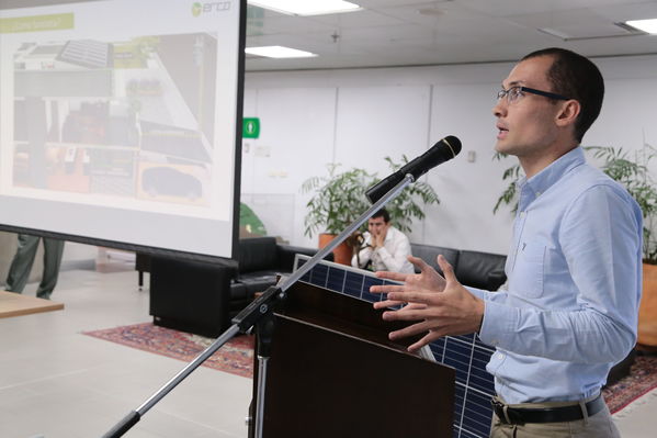 Rueda de prensa - Solución Integral Solar
Rueda de prensa - Solución Integral Solar
Fecha: Julio 10 de 2019. 
Para descargar esta fotografía en alta resolución, haga clic sobre la imagen hasta que la misma se despliegue en la pantalla completa; luego dé clic derecho y elija la opción "guardar imagen como". 
En caso de publicación por cualquier medio, solicitamos acompañarla del crédito: "Foto EPM"
Palabras clave: Rueda de prensa - Solución Integral Solar
