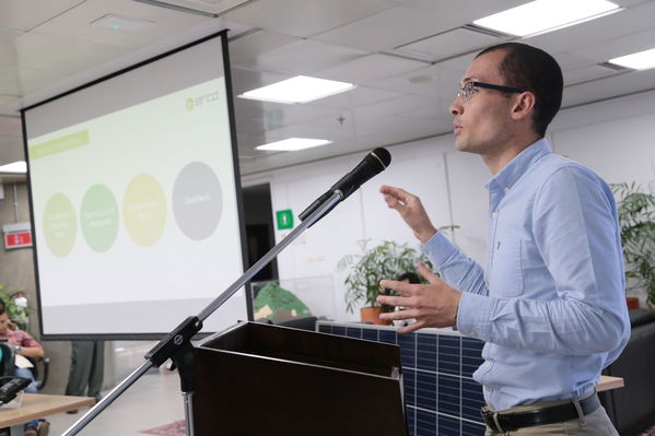 Rueda de prensa - Solución Integral Solar
Rueda de prensa - Solución Integral Solar
Fecha: Julio 10 de 2019. 
Para descargar esta fotografía en alta resolución, haga clic sobre la imagen hasta que la misma se despliegue en la pantalla completa; luego dé clic derecho y elija la opción "guardar imagen como". 
En caso de publicación por cualquier medio, solicitamos acompañarla del crédito: "Foto EPM"
Palabras clave: Rueda de prensa - Solución Integral Solar