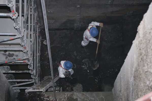 Modernización planta San Fernando.
Modernización planta San Fernando. 
Fecha: 12 Julio 2017. 
Para descargar esta fotografía en alta resolución, haga clic sobre la imagen hasta que la misma se despliegue en la pantalla completa; luego dé clic derecho y elija la opción "guardar imagen como". 
En caso de publicación por cualquier medio, solicitamos acompañarla del crédito: "Foto EPM"
Palabras clave: Modernización planta San Fernando.