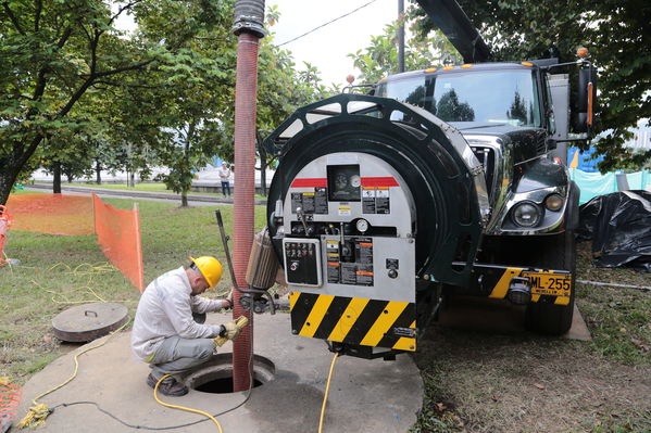 Modernización planta San Fernando.
Modernización planta San Fernando. 
Fecha: 12 Julio 2017. 
Para descargar esta fotografía en alta resolución, haga clic sobre la imagen hasta que la misma se despliegue en la pantalla completa; luego dé clic derecho y elija la opción "guardar imagen como". 
En caso de publicación por cualquier medio, solicitamos acompañarla del crédito: "Foto EPM"
Palabras clave: Modernización planta San Fernando.