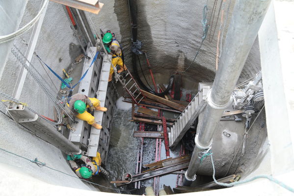 Modernización planta San Fernando.
Modernización planta San Fernando. 
Fecha: 12 Julio 2017. 
Para descargar esta fotografía en alta resolución, haga clic sobre la imagen hasta que la misma se despliegue en la pantalla completa; luego dé clic derecho y elija la opción "guardar imagen como". 
En caso de publicación por cualquier medio, solicitamos acompañarla del crédito: "Foto EPM"
Palabras clave: Modernización planta San Fernando.