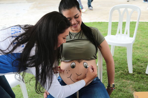 Día de la Familia EPM 2017
Día de la Familia EPM 2017
Fecha: Julio 15 de 2017
Para descargar esta fotografía en alta resolución, haga clic sobre la imagen hasta que la misma se despliegue en la pantalla completa; luego dé clic derecho y elija la opción "guardar imagen como". 
En caso de publicación por cualquier medio, solicitamos acompañarla del crédito: "Foto EPM"
Palabras clave: Día Familia EPM 2017