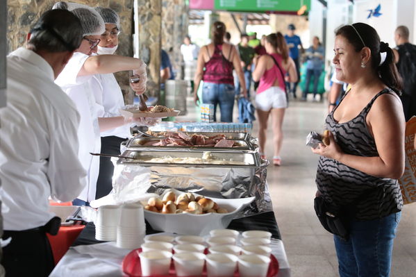 Día de la Familia EPM 2017
Día de la Familia EPM 2017
Fecha: Julio 15 de 2017
Para descargar esta fotografía en alta resolución, haga clic sobre la imagen hasta que la misma se despliegue en la pantalla completa; luego dé clic derecho y elija la opción "guardar imagen como". 
En caso de publicación por cualquier medio, solicitamos acompañarla del crédito: "Foto EPM"
Palabras clave: Día Familia EPM 2017