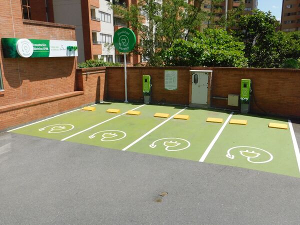 Ecoestacion Sao Paulo
Ecoestacion Sao Paulo.
Fecha: 21 Julio 2020.
Para descargar esta fotografía en alta resolución, haga clic sobre la imagen hasta que la misma se despliegue en la pantalla completa; luego dé clic derecho y elija la opción "guardar imagen como". 
En caso de publicación por cualquier medio, solicitamos acompañarla del crédito: "Foto EPM"
Palabras clave: Ecoestacion Sao Paulo