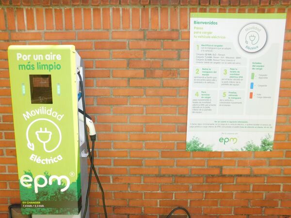 Ecoestacion Sao Paulo
Ecoestacion Sao Paulo.
Fecha: 21 Julio 2020.
Para descargar esta fotografía en alta resolución, haga clic sobre la imagen hasta que la misma se despliegue en la pantalla completa; luego dé clic derecho y elija la opción "guardar imagen como". 
En caso de publicación por cualquier medio, solicitamos acompañarla del crédito: "Foto EPM"
Palabras clave: Ecoestacion Sao Paulo