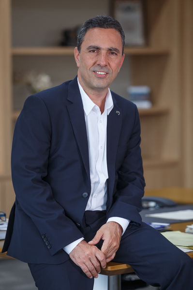 Gerente general  EPM Jorge Londoño
Gerente general de EPM Jorge Londoño de la Cuesta.
Fecha: Julio 26 de 2017.
Para descargar esta fotografía en alta resolución, haga clic sobre la imagen hasta que la misma se despliegue en la pantalla completa; luego dé clic derecho y elija la opción "guardar imagen como". 
En caso de publicación por cualquier medio, solicitamos acompañarla del crédito: "Foto EPM"
Palabras clave: Gerente general  EPM Jorge Londoño