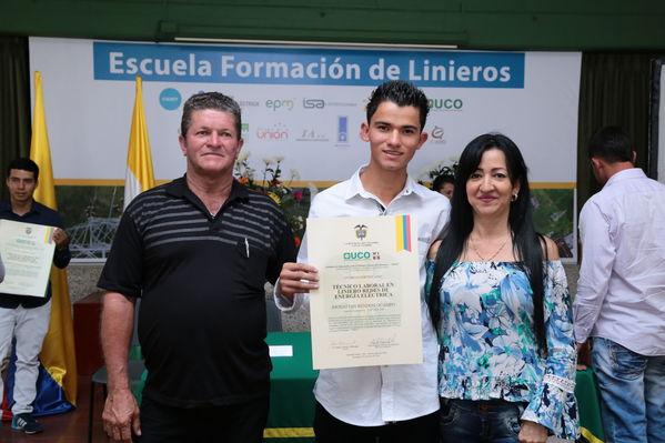 Escuela Formación de Linieros
Escuela Formación de Linieros
Fecha: Julio 29 de 2016
Para descargar esta fotografía en alta resolución, haga clic sobre la imagen hasta que la misma se despliegue en la pantalla completa; luego dé clic derecho y elija la opción "guardar imagen como". 
En caso de publicación por cualquier medio, solicitamos acompañarla del crédito: "Foto EPM"
Palabras clave: Escuela Formación Linieros