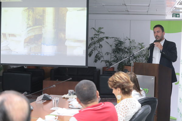 Conversatorio acuerdos comunidad Nutabe
Conversatorio acuerdos comunidad Nutabe.
Fecha: 4 Julio 2019
Para descargar esta fotografía en alta resolución, haga clic sobre la imagen hasta que la misma se despliegue en la pantalla completa; luego dé clic derecho y elija la opción "guardar imagen como". 
En caso de publicación por cualquier medio, solicitamos acompañarla del crédito: "Foto EPM"
Palabras clave: Conversatorio acuerdos comunidad Nutabe