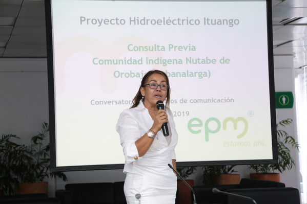 Conversatorio acuerdos comunidad Nutabe
Conversatorio acuerdos comunidad Nutabe.
Fecha: 4 Julio 2019
Para descargar esta fotografía en alta resolución, haga clic sobre la imagen hasta que la misma se despliegue en la pantalla completa; luego dé clic derecho y elija la opción "guardar imagen como". 
En caso de publicación por cualquier medio, solicitamos acompañarla del crédito: "Foto EPM"
Palabras clave: Conversatorio acuerdos comunidad Nutabe