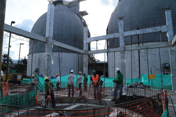 Modernización planta San Fernando
Modernización planta San Fernando. 
Fecha: 9 Julio 2017. 
Para descargar esta fotografía en alta resolución, haga clic sobre la imagen hasta que la misma se despliegue en la pantalla completa; luego dé clic derecho y elija la opción "guardar imagen como". 
En caso de publicación por cualquier medio, solicitamos acompañarla del crédito: "Foto EPM"

Palabras clave: Modernización planta San Fernando