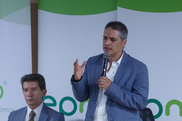 Rueda Prensa EP Rionegro
Rueda de Prensa EP Rionegro.
Fecha: Julio 10 de 2017
Para descargar esta fotografía en alta resolución, haga clic sobre la imagen hasta que la misma se despliegue en la pantalla completa; luego dé clic derecho y elija la opción "guardar imagen como". 
En caso de publicación por cualquier medio, solicitamos acompañarla del crédito: "Foto EPM"
Palabras clave: Rueda Prensa EP Rionegro