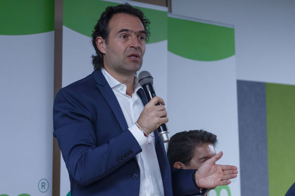 Rueda Prensa EP Rionegro
Rueda de Prensa EP Rionegro.
Fecha: Julio 10 de 2017
Para descargar esta fotografía en alta resolución, haga clic sobre la imagen hasta que la misma se despliegue en la pantalla completa; luego dé clic derecho y elija la opción "guardar imagen como". 
En caso de publicación por cualquier medio, solicitamos acompañarla del crédito: "Foto EPM"
Palabras clave: Rueda Prensa EP Rionegro