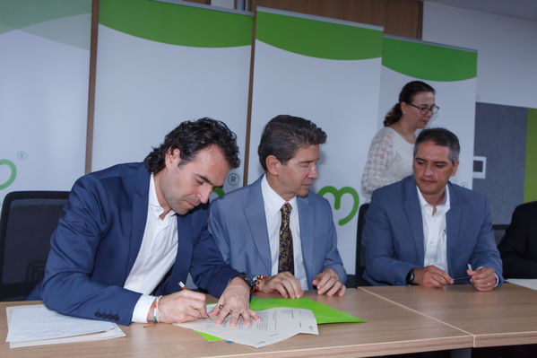 Rueda Prensa EP Rionegro
Rueda de Prensa EP Rionegro.
Fecha: Julio 10 de 2017
Para descargar esta fotografía en alta resolución, haga clic sobre la imagen hasta que la misma se despliegue en la pantalla completa; luego dé clic derecho y elija la opción "guardar imagen como". 
En caso de publicación por cualquier medio, solicitamos acompañarla del crédito: "Foto EPM"
Palabras clave: Rueda Prensa EP Rionegro
