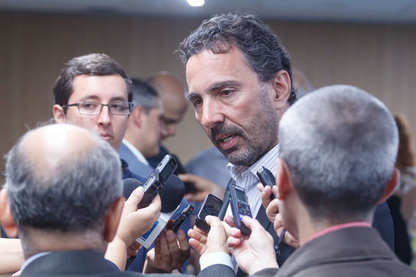 Rueda Prensa EP Rionegro
Rueda de Prensa EP Rionegro.
Fecha: Julio 10 de 2017
Para descargar esta fotografía en alta resolución, haga clic sobre la imagen hasta que la misma se despliegue en la pantalla completa; luego dé clic derecho y elija la opción "guardar imagen como". 
En caso de publicación por cualquier medio, solicitamos acompañarla del crédito: "Foto EPM"
Palabras clave: Rueda Prensa EP Rionegro