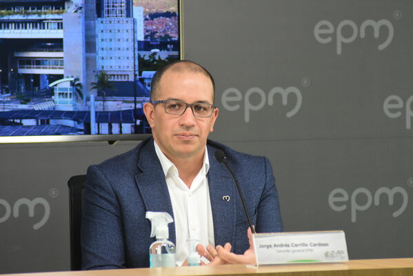 RUEDA DE PRENSA EPM
RUEDA DE PRENSA EPM
Fecha: 21 JULIO 2021
Para descargar esta fotografía en alta resolución, haga clic sobre la imagen hasta que la misma se despliegue en la pantalla completa; luego dé clic derecho y elija la opción "guardar imagen como". 
En caso de publicación por cualquier medio, solicitamos acompañarla del crédito: "Foto EPM"
Palabras clave: RUEDA DE PRENSA EPM