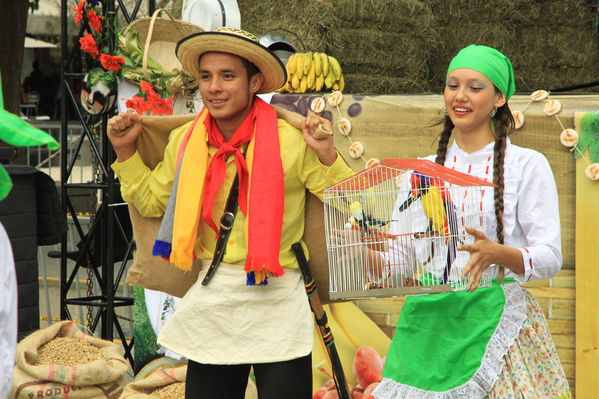 Feria Campesina “Frutos y expresiones de mi tierra”
Palabras clave: Feria Campesina Frutos expresiones tierra