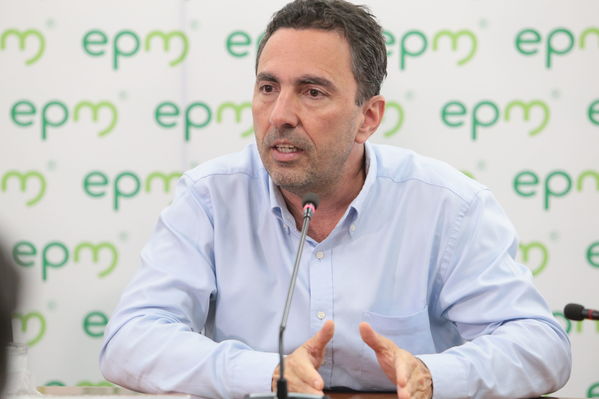 Rueda prensa evolución contingencia proyecto hidroeléctrico Ituango
Rueda de prensa evolución contingencia proyecto hidroeléctrico Ituango
Fecha: 20 Junio 2018.
Para descargar esta fotografía en alta resolución, haga clic sobre la imagen hasta que la misma se despliegue en la pantalla completa; luego dé clic derecho y elija la opción "guardar imagen como". 
En caso de publicación por cualquier medio, solicitamos acompañarla del crédito: "Foto EPM"
Palabras clave: Rueda prensa evolución contingencia proyecto hidroeléctrico Ituango