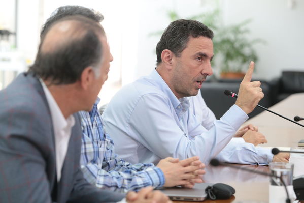 Rueda prensa evolución contingencia proyecto hidroeléctrico Ituango
Rueda de prensa evolución contingencia proyecto hidroeléctrico Ituango
Fecha: 20 Junio 2018.
Para descargar esta fotografía en alta resolución, haga clic sobre la imagen hasta que la misma se despliegue en la pantalla completa; luego dé clic derecho y elija la opción "guardar imagen como". 
En caso de publicación por cualquier medio, solicitamos acompañarla del crédito: "Foto EPM"
Palabras clave: Rueda prensa evolución contingencia proyecto hidroeléctrico Ituango