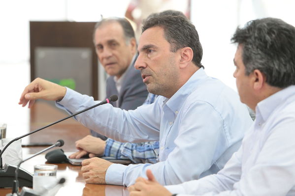 Rueda prensa evolución contingencia proyecto hidroeléctrico Ituango
Rueda de prensa evolución contingencia proyecto hidroeléctrico Ituango
Fecha: 20 Junio 2018.
Para descargar esta fotografía en alta resolución, haga clic sobre la imagen hasta que la misma se despliegue en la pantalla completa; luego dé clic derecho y elija la opción "guardar imagen como". 
En caso de publicación por cualquier medio, solicitamos acompañarla del crédito: "Foto EPM"
Palabras clave: Rueda prensa evolución contingencia proyecto hidroeléctrico Ituango
